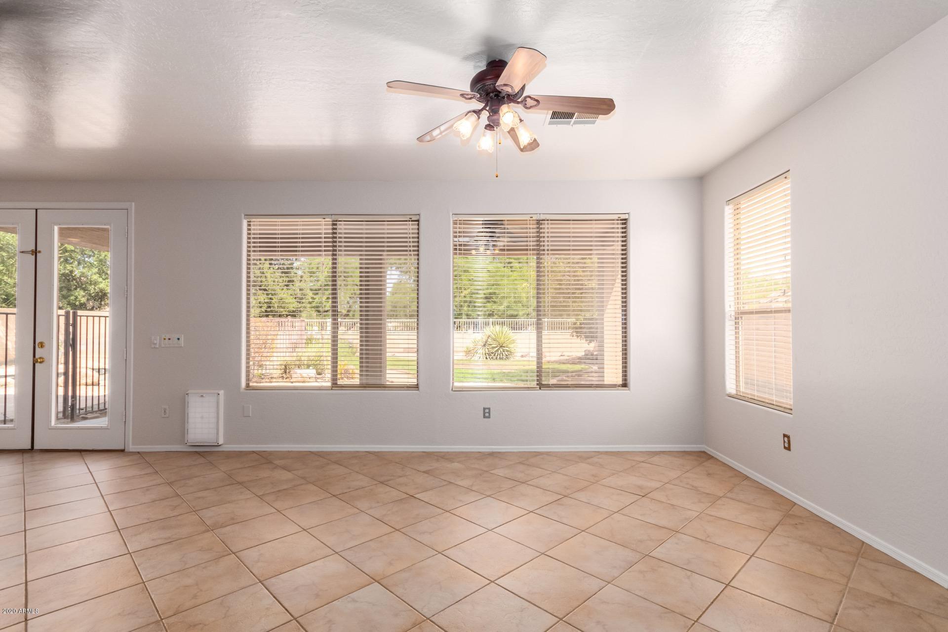 926 East Del Rio Street Gilbert, AZ 85295 - Photo 14 of 39 Family Room View