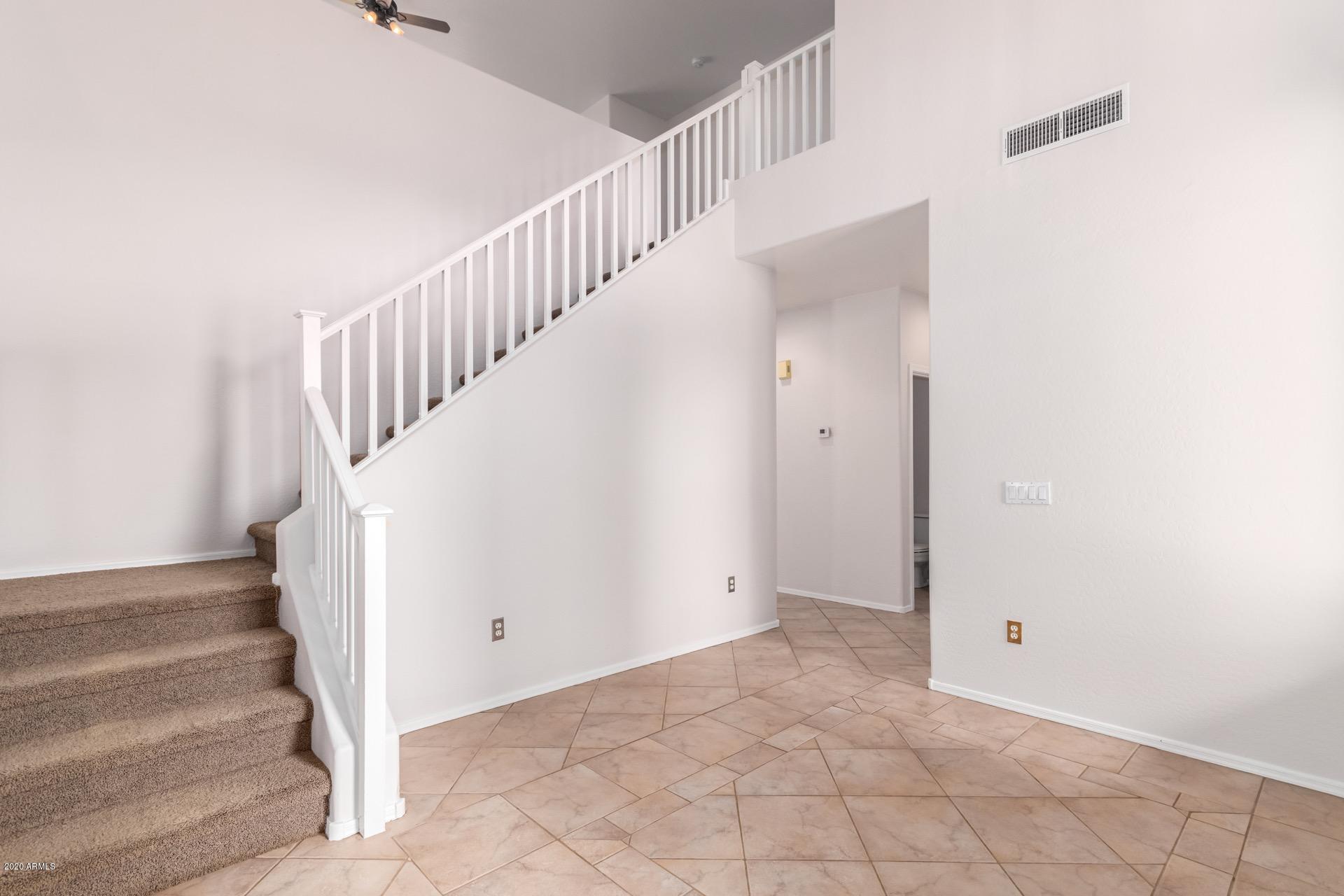 926 East Del Rio Street Gilbert, AZ 85295 - Photo 2 of 39 Grand Entry