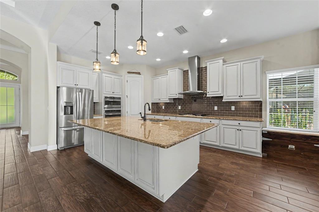 5806 Shell Ridge Drive Lithia, FL 33547 - Photo 10 of 37 Gallery Image 10