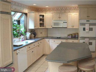 649 Thomas Jefferson Road Wayne, PA 19087 - Photo 2 of 6