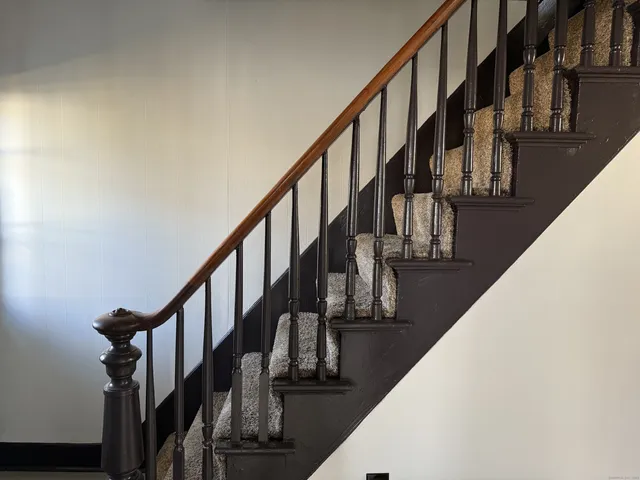 $1,750 | 15 Freestone Avenue, Portland, CT 06480