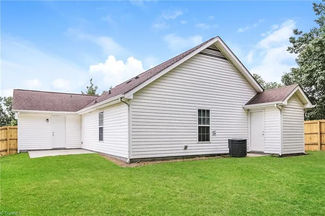 $1,860 | 908 Brushy Fork Drive, Greensboro, NC 27406