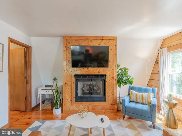 $589,000 | 113 West Main Street, Stanley, VA 22851