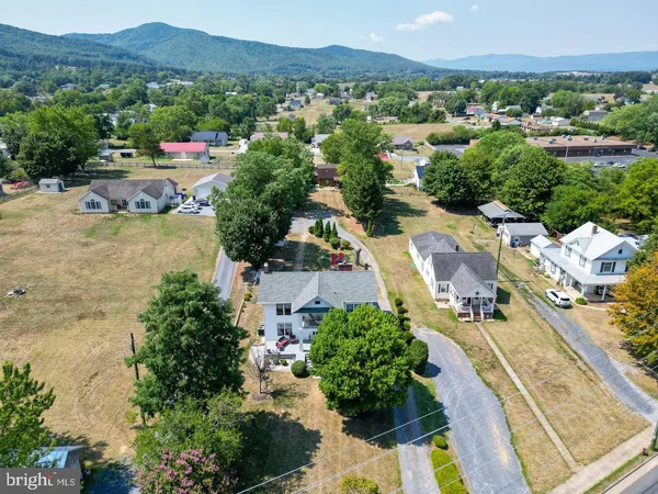 $589,000 | 113 West Main Street, Stanley, VA 22851