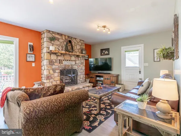 $589,000 | 113 West Main Street, Stanley, VA 22851