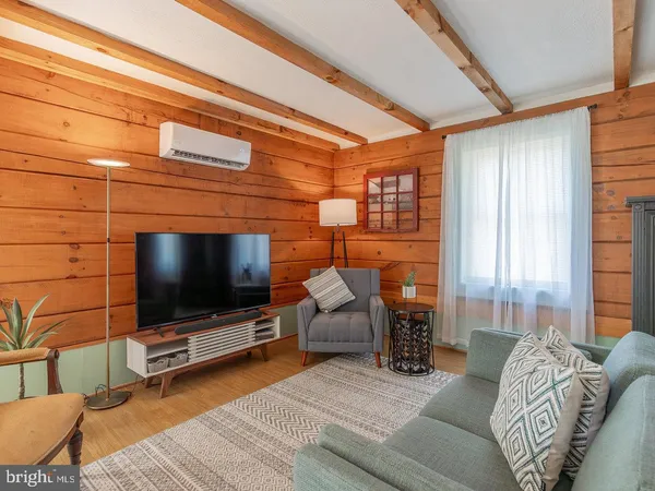 $589,000 | 113 West Main Street, Stanley, VA 22851