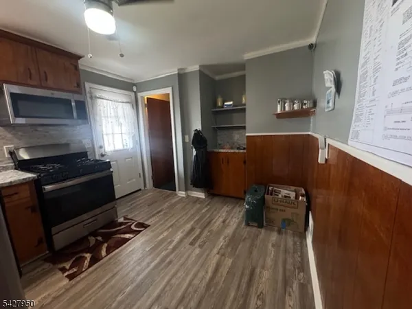 $3,000 | 646 East 6th Street, Plainfield, NJ 07060