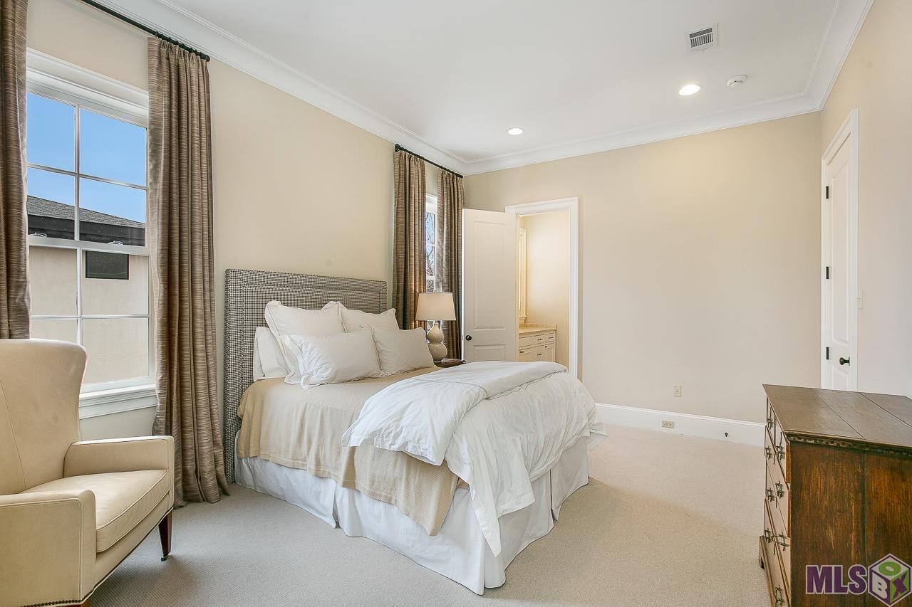 26 Country Club Place Baton Rouge, LA 70809 - Photo 42 of 50 Gallery Image 42