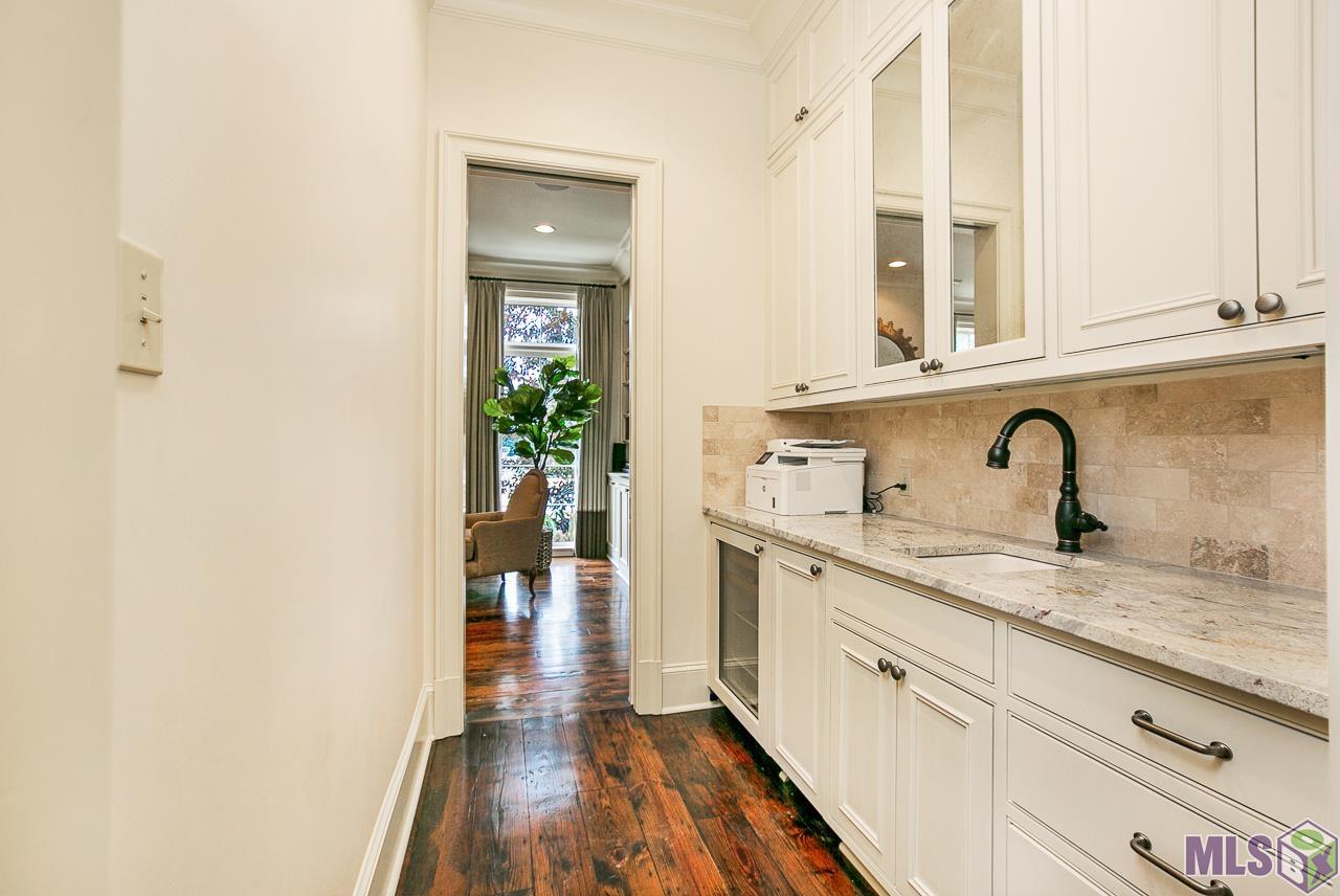 26 Country Club Place Baton Rouge, LA 70809 - Photo 8 of 50 Gallery Image 8