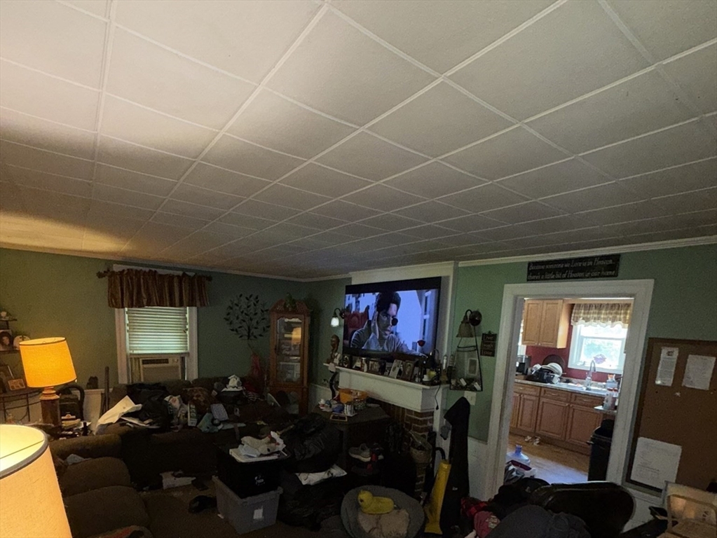 33 Barre Paxton Road Rutland, MA 01543 - Photo 6 of 10 Gallery Image 6