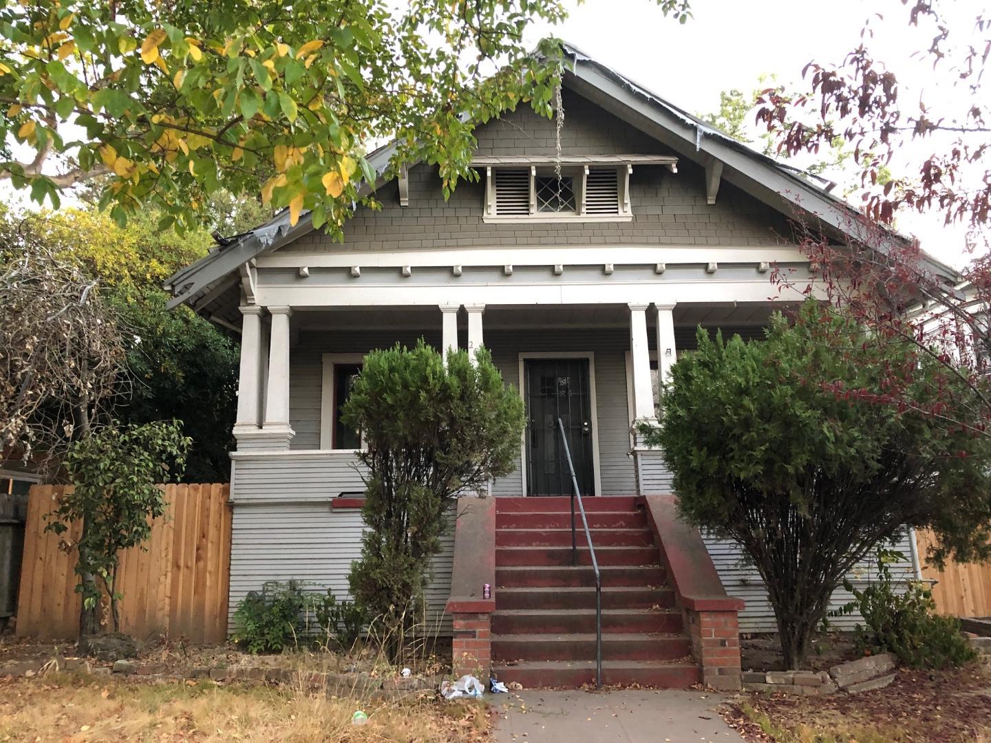 2616 Q Street Sacramento, CA 95816 - Photo 1 of 3
