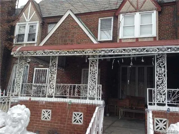 $599,000 | 99-07 Francis Lewis Boulevard | Queens Village
