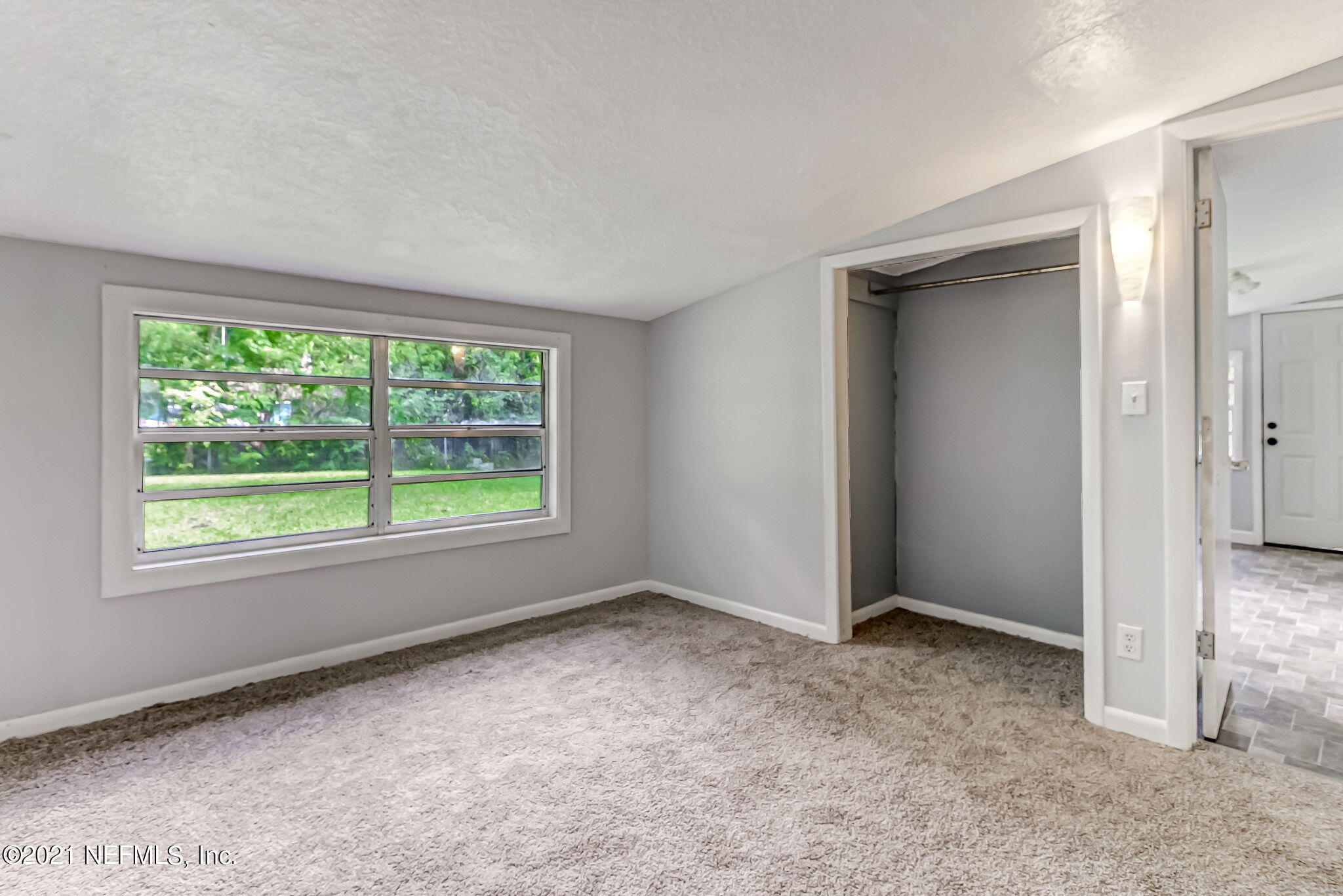 541754 Lem Turner Road Callahan, FL 32011 - Photo 19 of 27 an empty room with a window