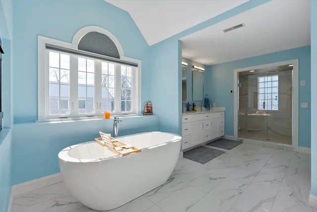 $1,399,000 | 36 Holly Circle, Easthampton, MA 01027