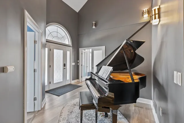 $1,399,000 | 36 Holly Circle, Easthampton, MA 01027