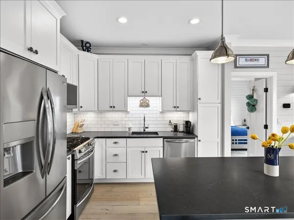 $1,355,000 | 27 Jerome Road, New London, CT 06320