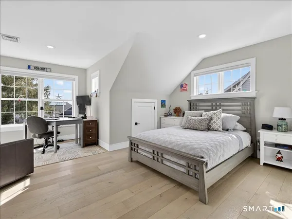 $1,355,000 | 27 Jerome Road, New London, CT 06320