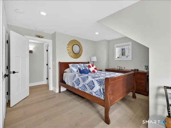 $1,355,000 | 27 Jerome Road, New London, CT 06320