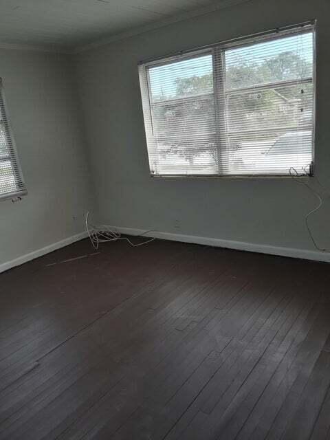 1340 West 33rd Street Riviera Beach, FL 33404 - Photo 6 of 11 20190418171319596081000000-o