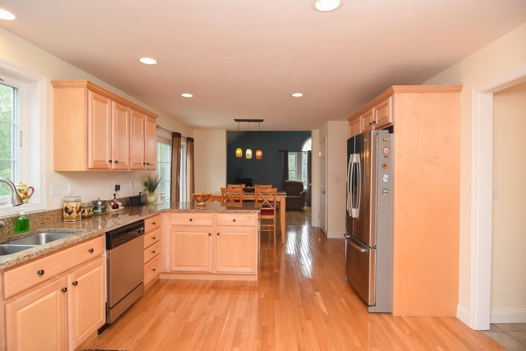 10 Cooperage Way Townsend, MA 01469 - Photo 12 of 34