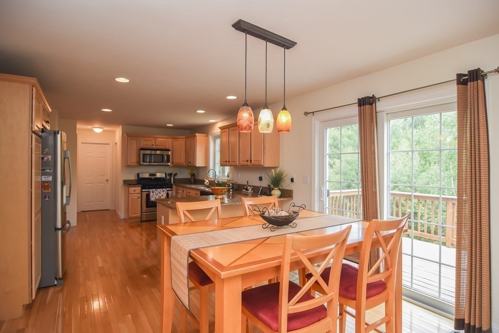 10 Cooperage Way Townsend, MA 01469 - Photo 14 of 34