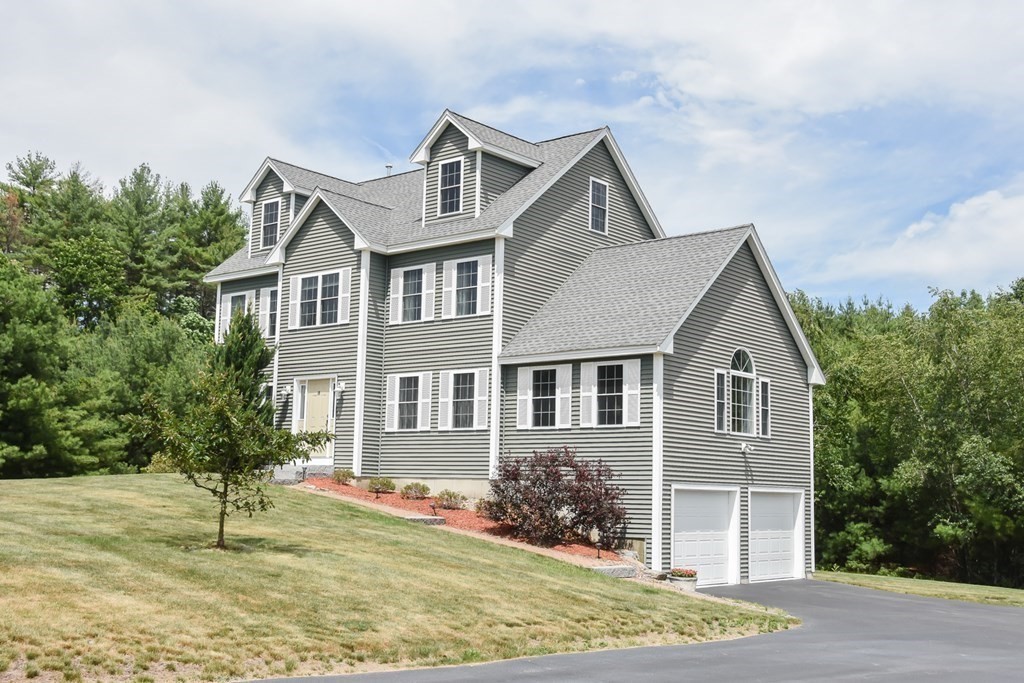 10 Cooperage Way Townsend, MA 01469 - Photo 2 of 34