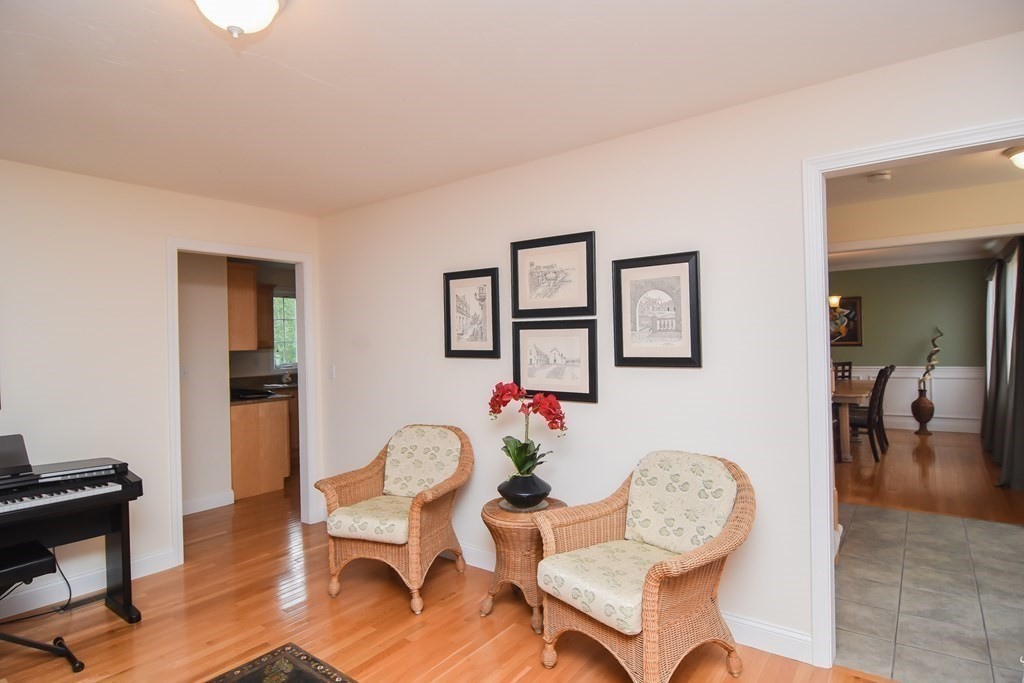 10 Cooperage Way Townsend, MA 01469 - Photo 5 of 34