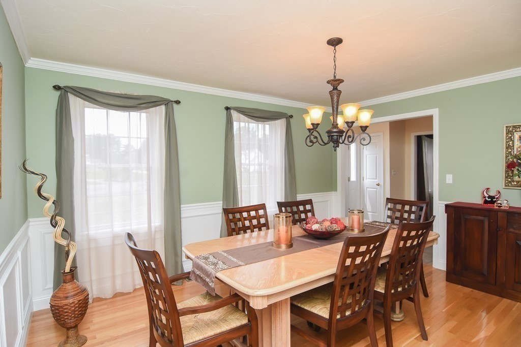 10 Cooperage Way Townsend, MA 01469 - Photo 8 of 34