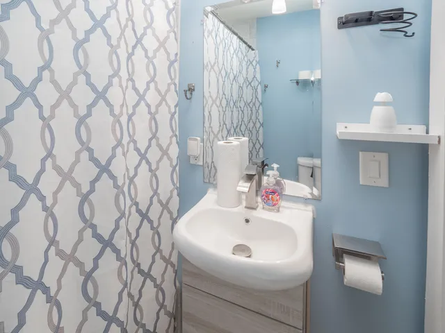 $90,000 | 1910 North Rose Street, Kalamazoo, MI 49007