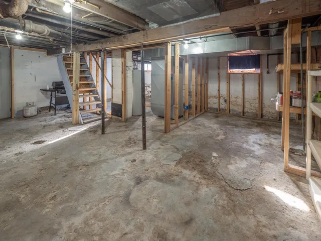 $90,000 | 1910 North Rose Street, Kalamazoo, MI 49007