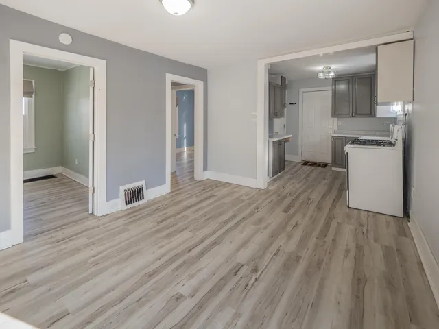 $90,000 | 1910 North Rose Street, Kalamazoo, MI 49007