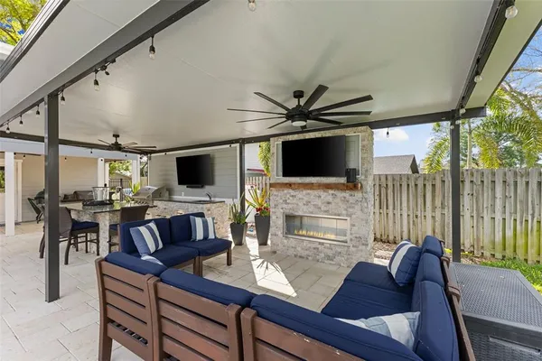 $1,199,000 | 4009 Priory Circle, Tampa, FL 33618
