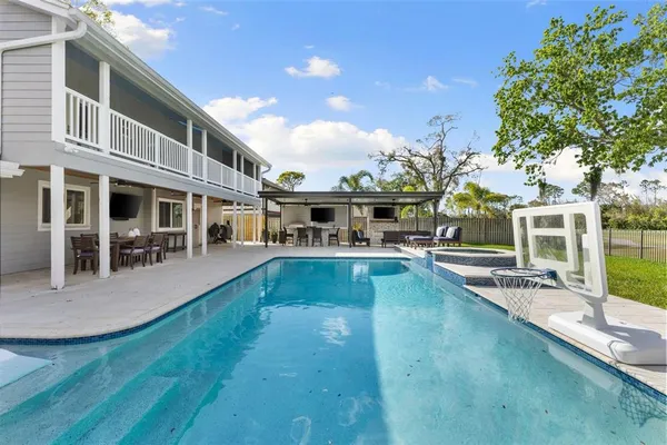 $1,199,000 | 4009 Priory Circle, Tampa, FL 33618