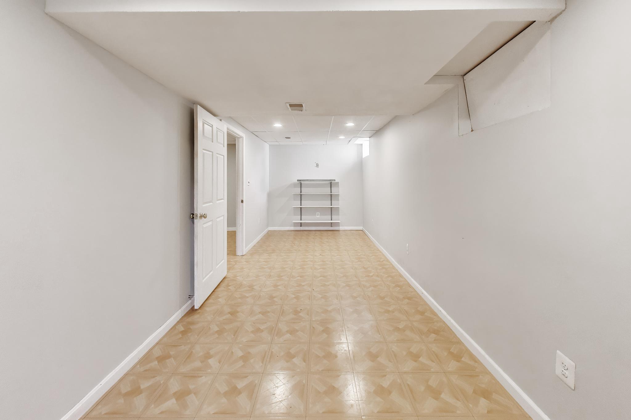 525 Stoakley Road Prince Frederick, MD 20678 - Photo 32 of 41 Basement den/gym.