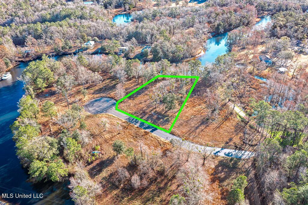 Cypress Bend Lot 6 Lot Lines