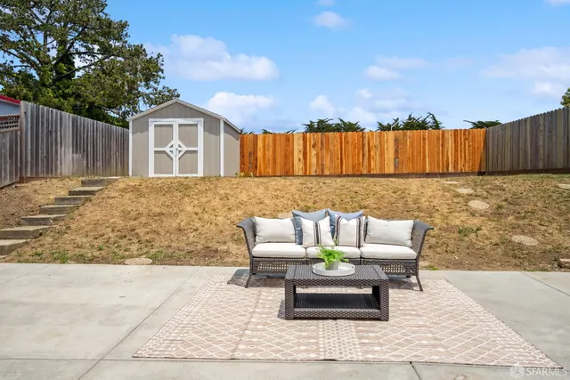 $1,099,999 | 212 Kavanaugh Way, Pacifica, CA 94044