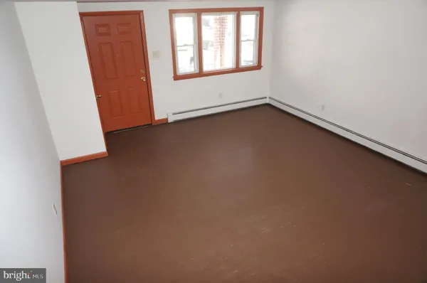 $2,724 | 250 East Chestnut Street, Norristown, PA 19401