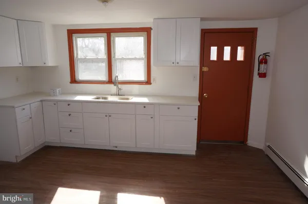 $2,724 | 250 East Chestnut Street, Norristown, PA 19401