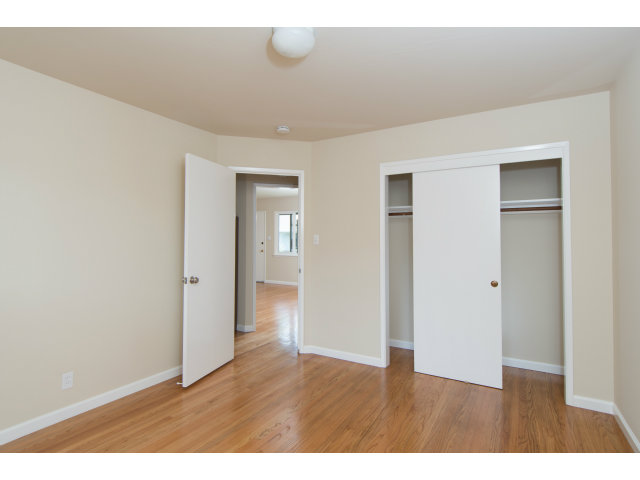 519 Piazza Drive Mountain View, CA 94043 - Photo 7 of 15 a view of an empty room and wooden floor