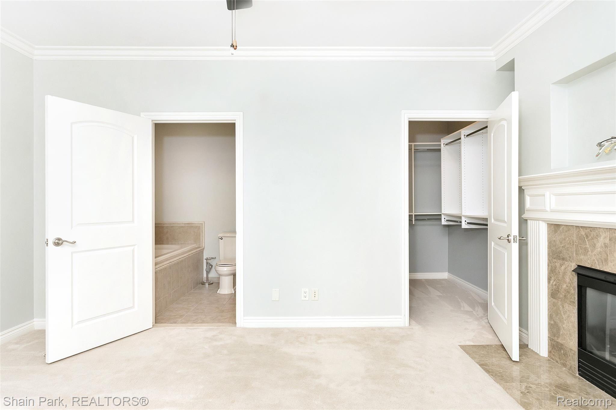 202 Walnut Boulevard Rochester, MI 48307 - Photo 18 of 39 Walnut-18.jpg