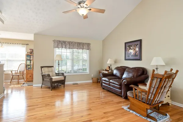 $339,900 | 1920 Clemmons Road, Cookeville, TN 38501