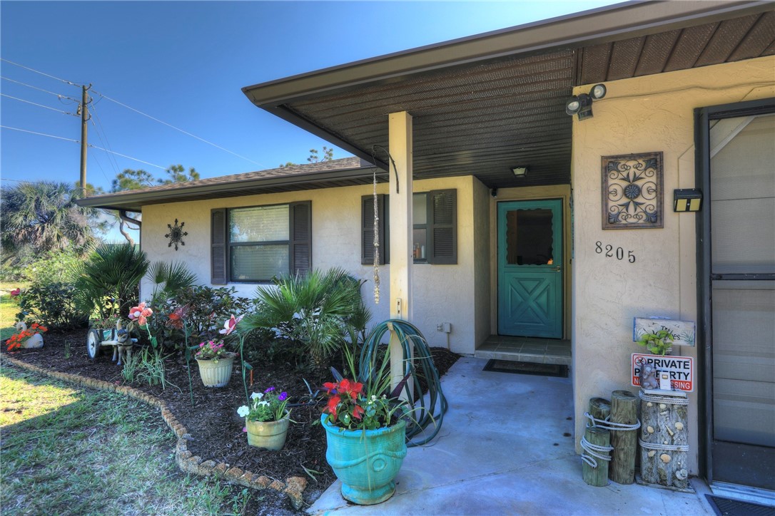 8205 Capewell Court Sebastian, FL 32958 - Photo 5 of 25 a front view of a house