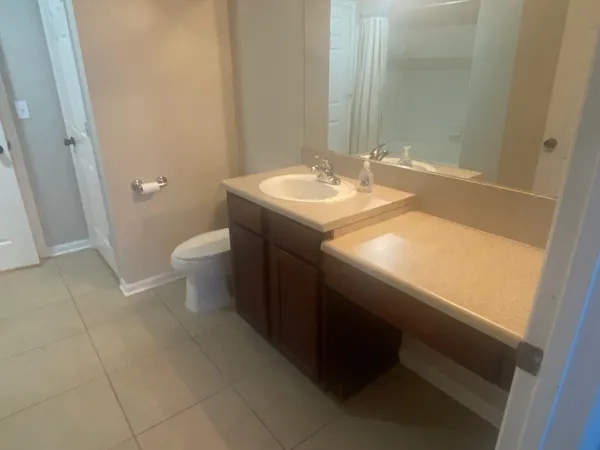 $149,900 | 2801 Chancellorsville Drive, Unit 906, Tallahassee, FL 32312