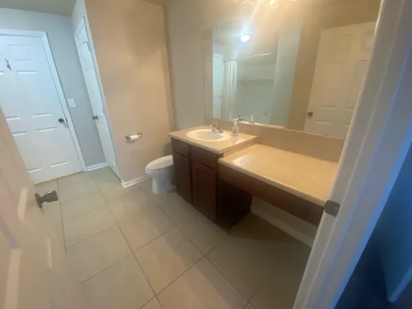 $149,900 | 2801 Chancellorsville Drive, Unit 906, Tallahassee, FL 32312