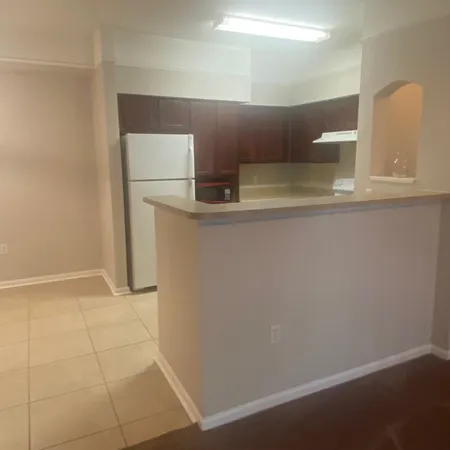 $149,900 | 2801 Chancellorsville Drive, Unit 906, Tallahassee, FL 32312