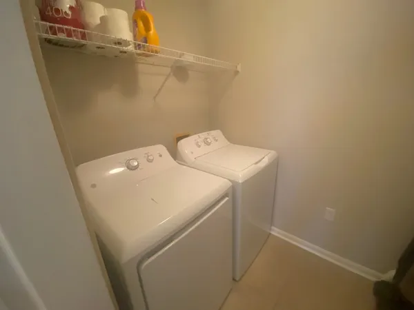 $149,900 | 2801 Chancellorsville Drive, Unit 906, Tallahassee, FL 32312