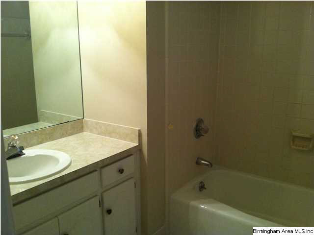 4301 Cahaba Cove Road Birmingham, AL 35210 - Photo 15 of 26