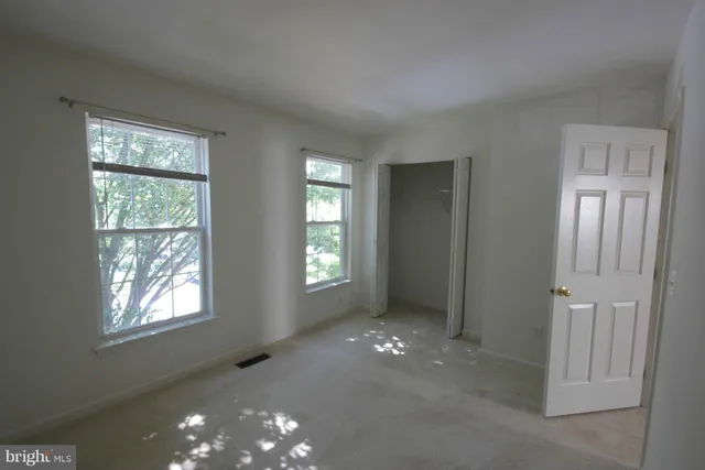 $2,650 | 4312 Mallory Hill Lane, Fairfax, VA 22033