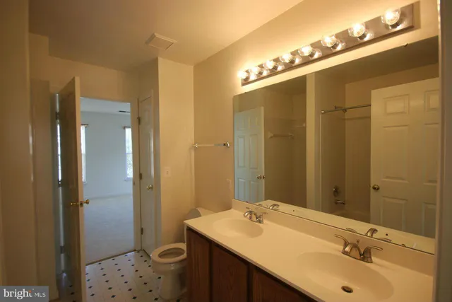 $2,650 | 4312 Mallory Hill Lane, Fairfax, VA 22033