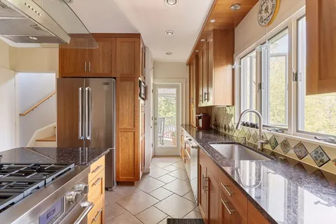 $1,650,000 | 223 Lakeview Avenue, Unit 223, Cambridge, MA 02138